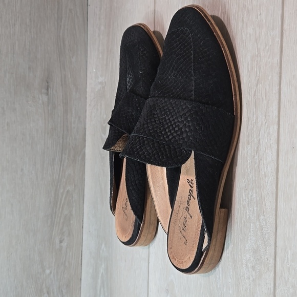 Free People Women Leather Square Toe Mule shoes sz 37/6 - Picture 2 of 10